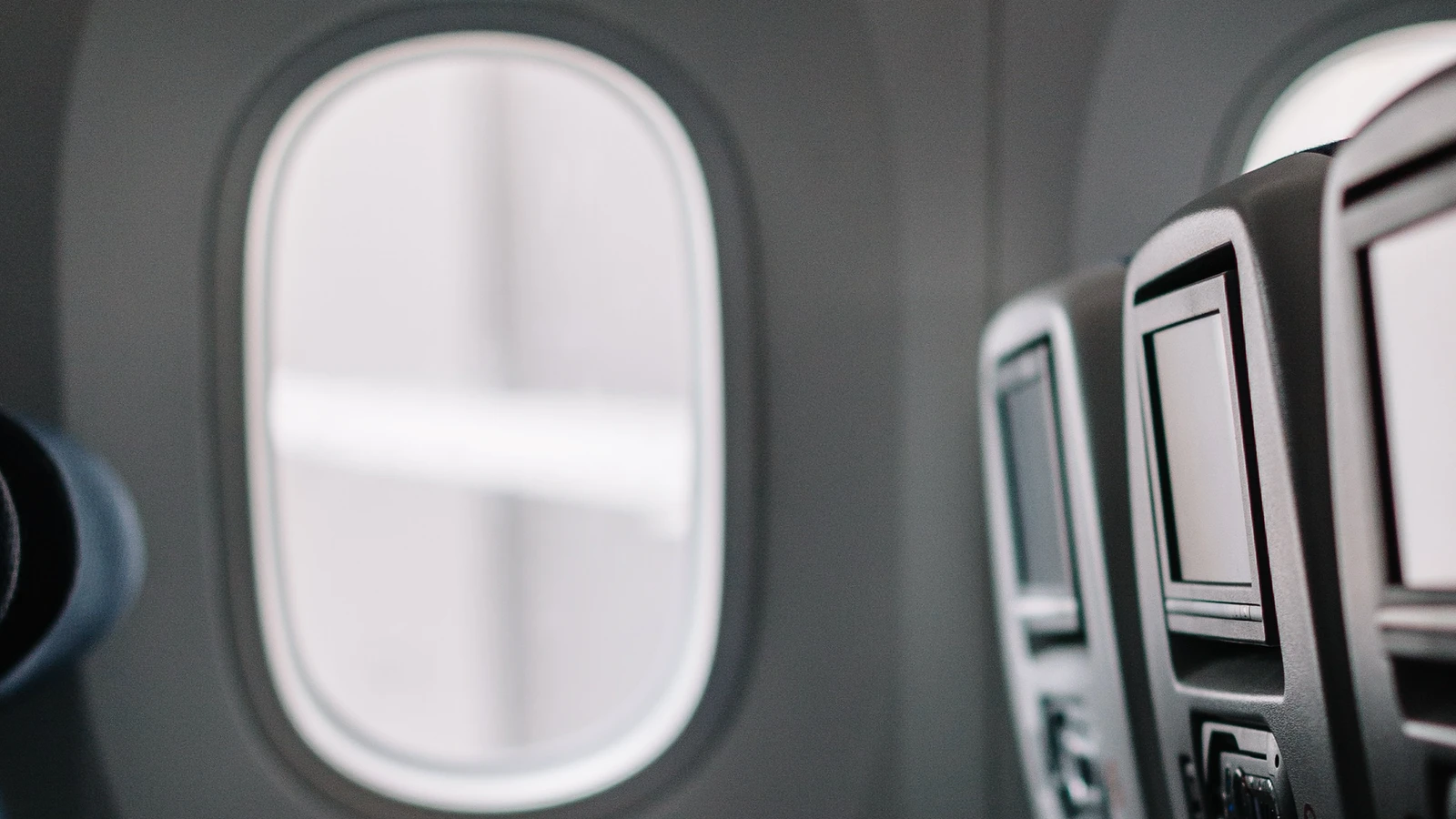Bilety lotnicze Wizz Air - loty z Polski